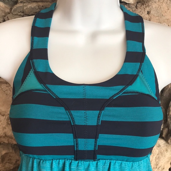 LULULEMON TANK TOP BLUE WITH BLACK STRIPES SIZE SMALL EXCELLENT CONDITION - Picture 10 of 12